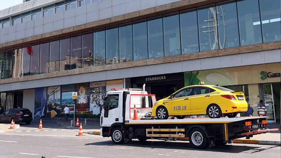 İstanbul'un 'taksi sorunu' hız kesmiyor