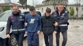 K�z meselesinden b��akl� kavgada 2 ki�i hastanelik oldu