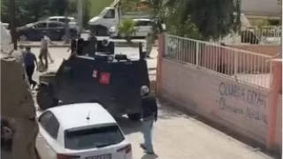 Mardin'de retmen okul knda silahl saldrya urad