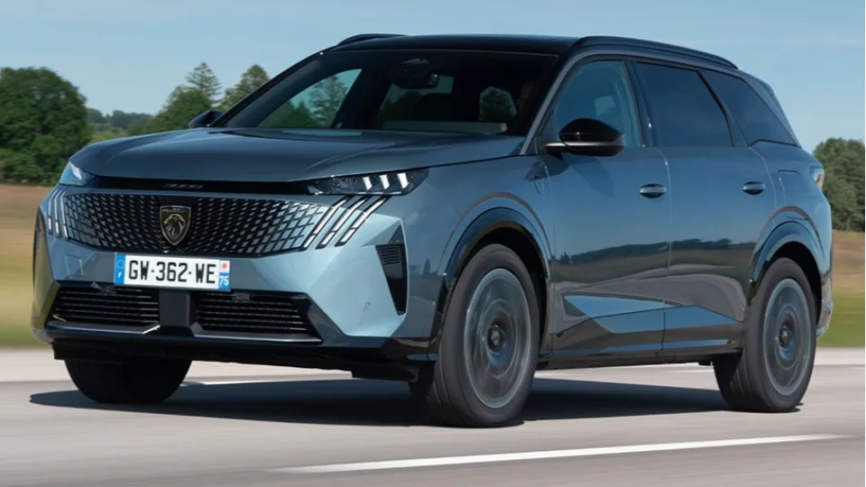 Peugeot 5008’in büyük mutasyonu