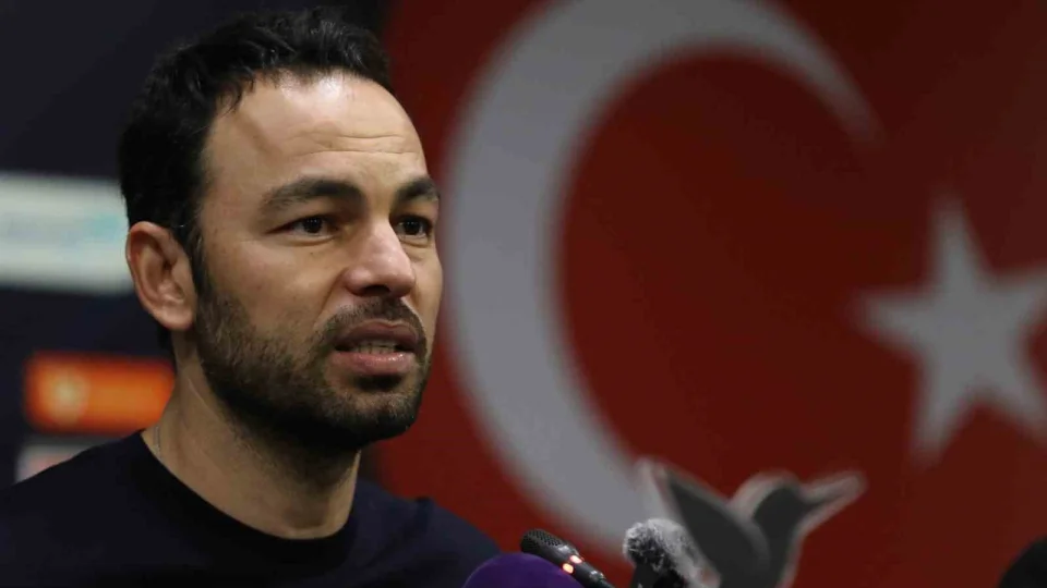 Sel�uk �nan: 'Gol� att�k, at�yoruz derken �ok g�zel bir gol yedik'
