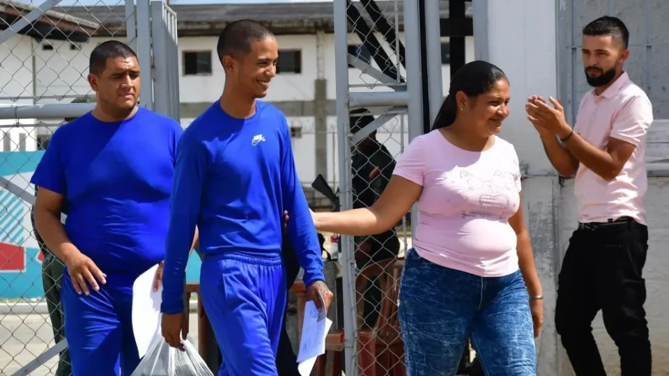 Venezuela'da 897 tutuklu serbest b�rak�ld�