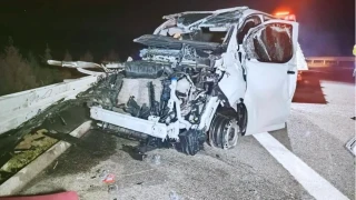 Alt�n ta��yan z�rhl� ara� kaza yapt�, 8 kilo alt�n kay�p