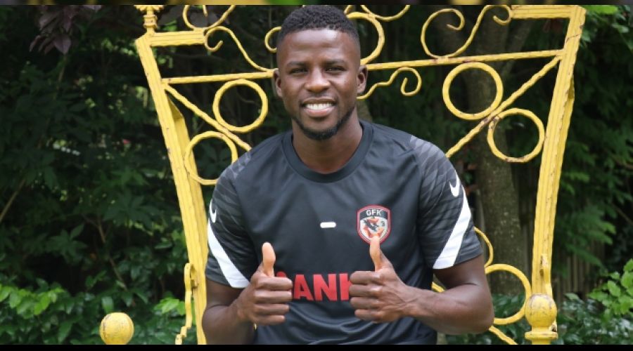Djilobodji'den Be�ikta� ve Trabzonspor itiraf� 