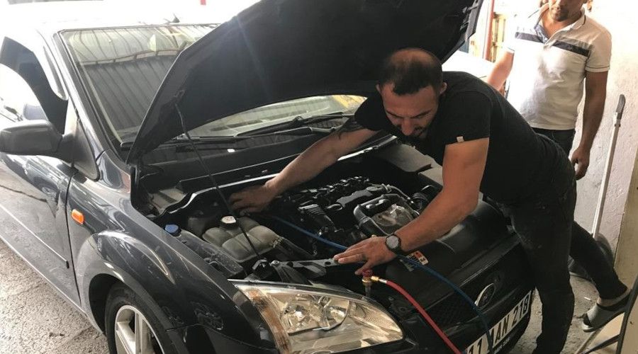 Fazla yak�yor diye ara� klimalar�n�n a��lmamas� yanl��