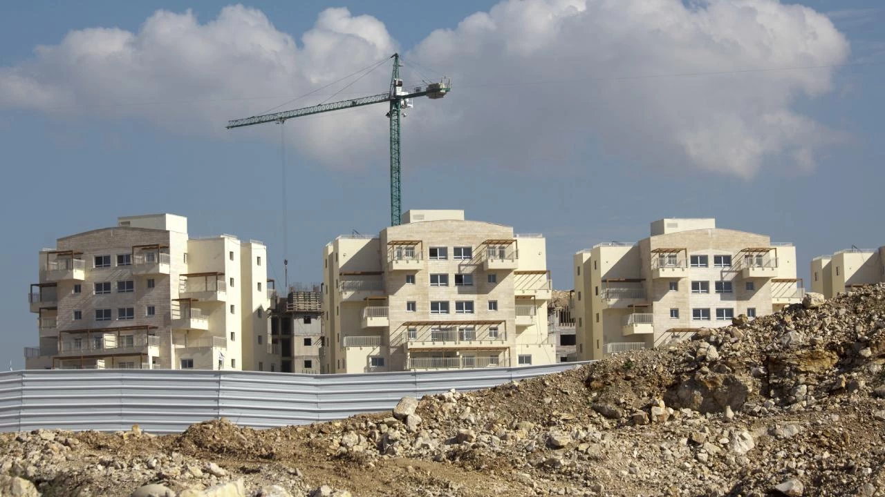 İsrailli komite, işgal altındaki Batı Şeria'da 1300 yasa dışı konutu içeren ön inşaat planını onayladı