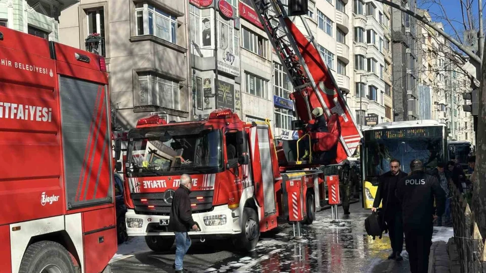 �i�li'de korkutan yang�n