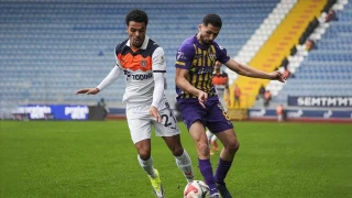 Ba�ak�ehir�den b�y�k ��k��: 8 ma��n 6�s�n� kazand�