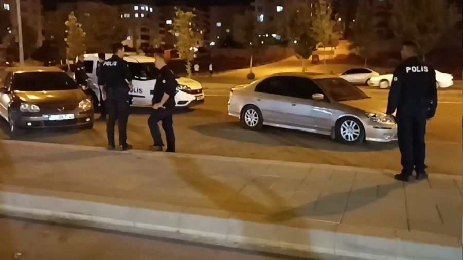 Gaziantep'te iki grup arasında yan bakma kavgası