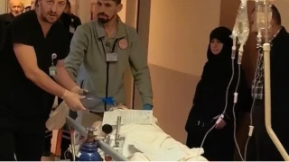 Tekstil fabrikas�nda i� kazas�: 3 metreden d��en i��i a��r yaraland�