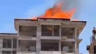 Elaz'da inaatta yangn